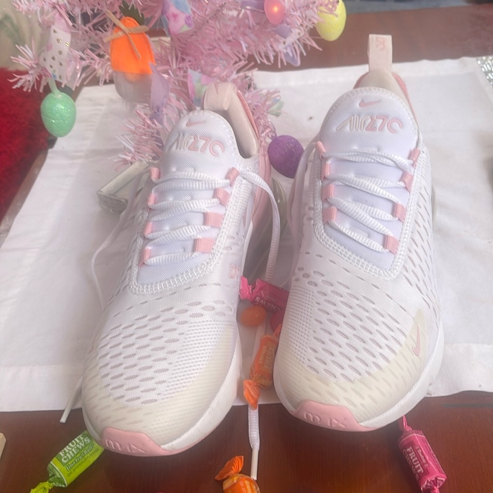 Nike AIR 270, size 8